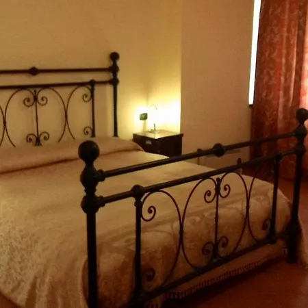 Farm stay Agriturismo Camemi Di Paternico Ettore